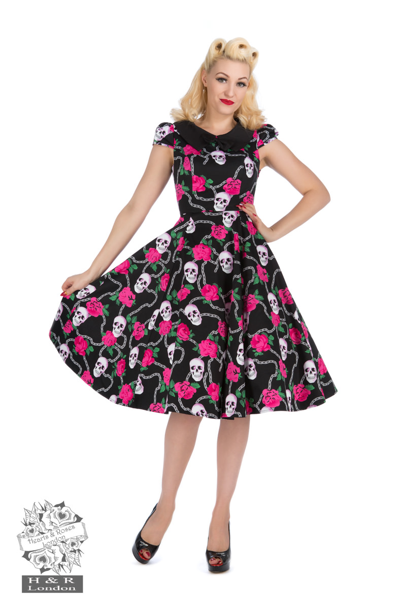 Psychobilly Skulls Roses Tea Dress in Black/Pink Hearts