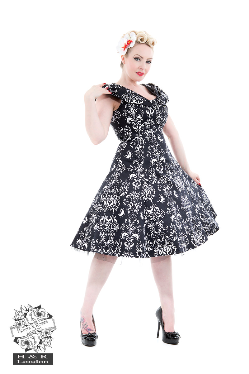 50's Imitation Black White Floral Tea Dress in Black/White - Hearts & Roses London 50's Imitation Black White Floral Tea Dress in Black/White - Hearts & Roses London