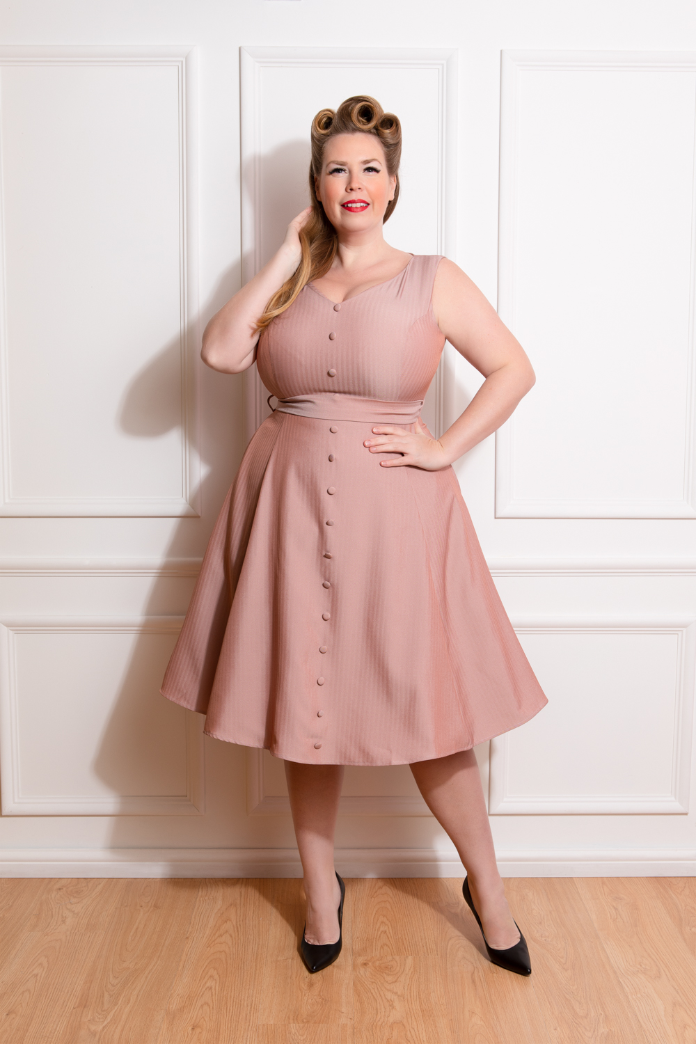 Alison Swing Dress in Plus Size in Pink - Hearts u0026 Roses London